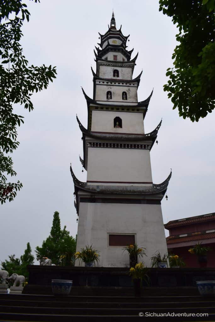 White Pagoda Temple in Chengdu